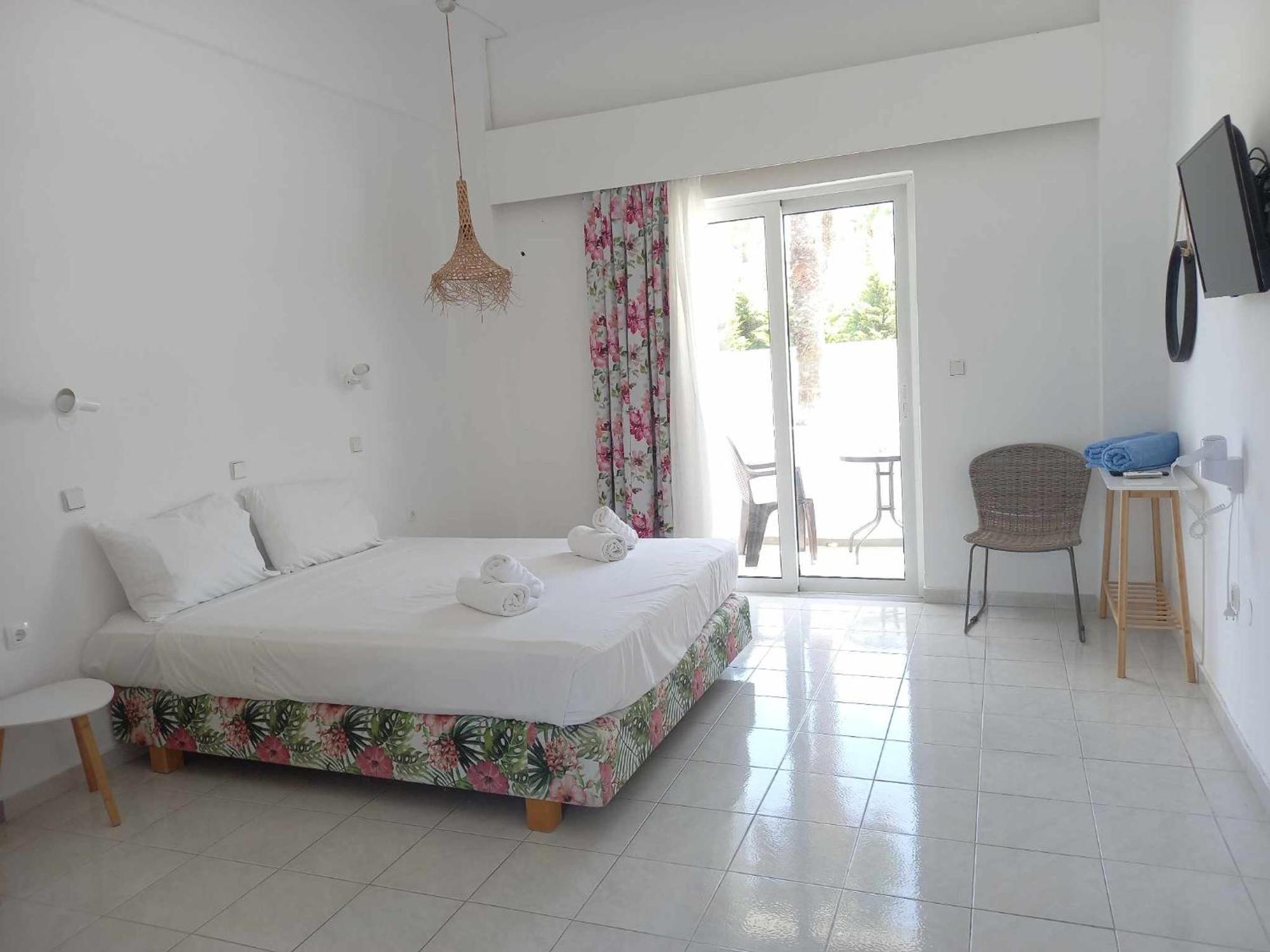 Rosie's Bellezza Aparthotel Faliraki